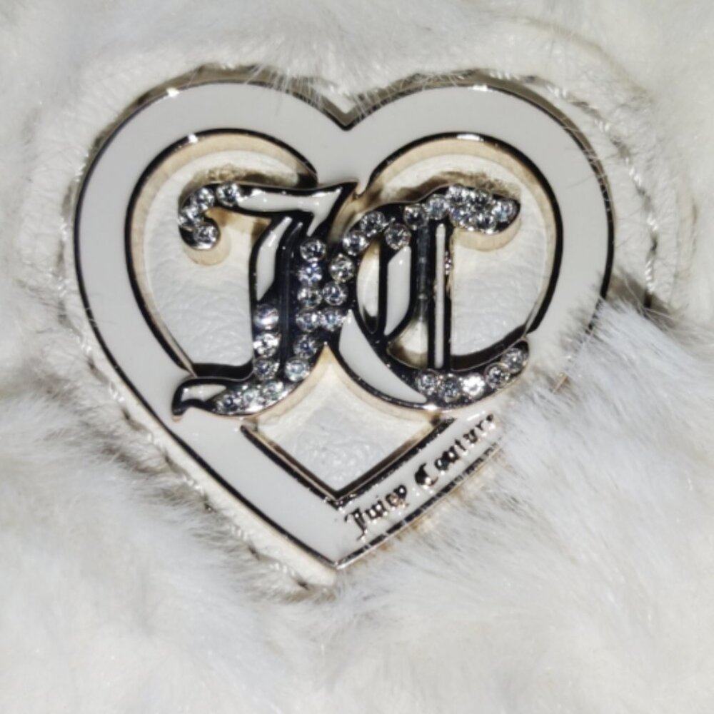 Juicy Couture Fuzzy Angel Get Cozy Heart Zip Around Wristlet Gold tone hardware - Picture 4 of 4